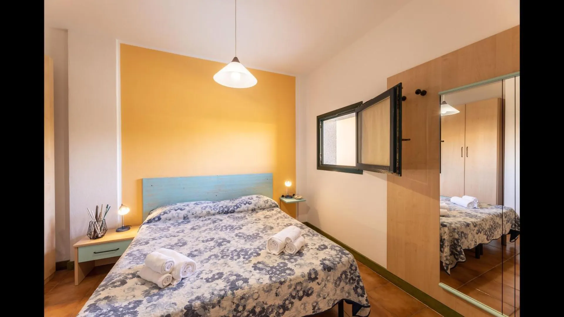 Quaint Residence I Mirti Bianchi 1 Bedroom Sleeps 4 Bilo 4 Santa Teresa Gallura
