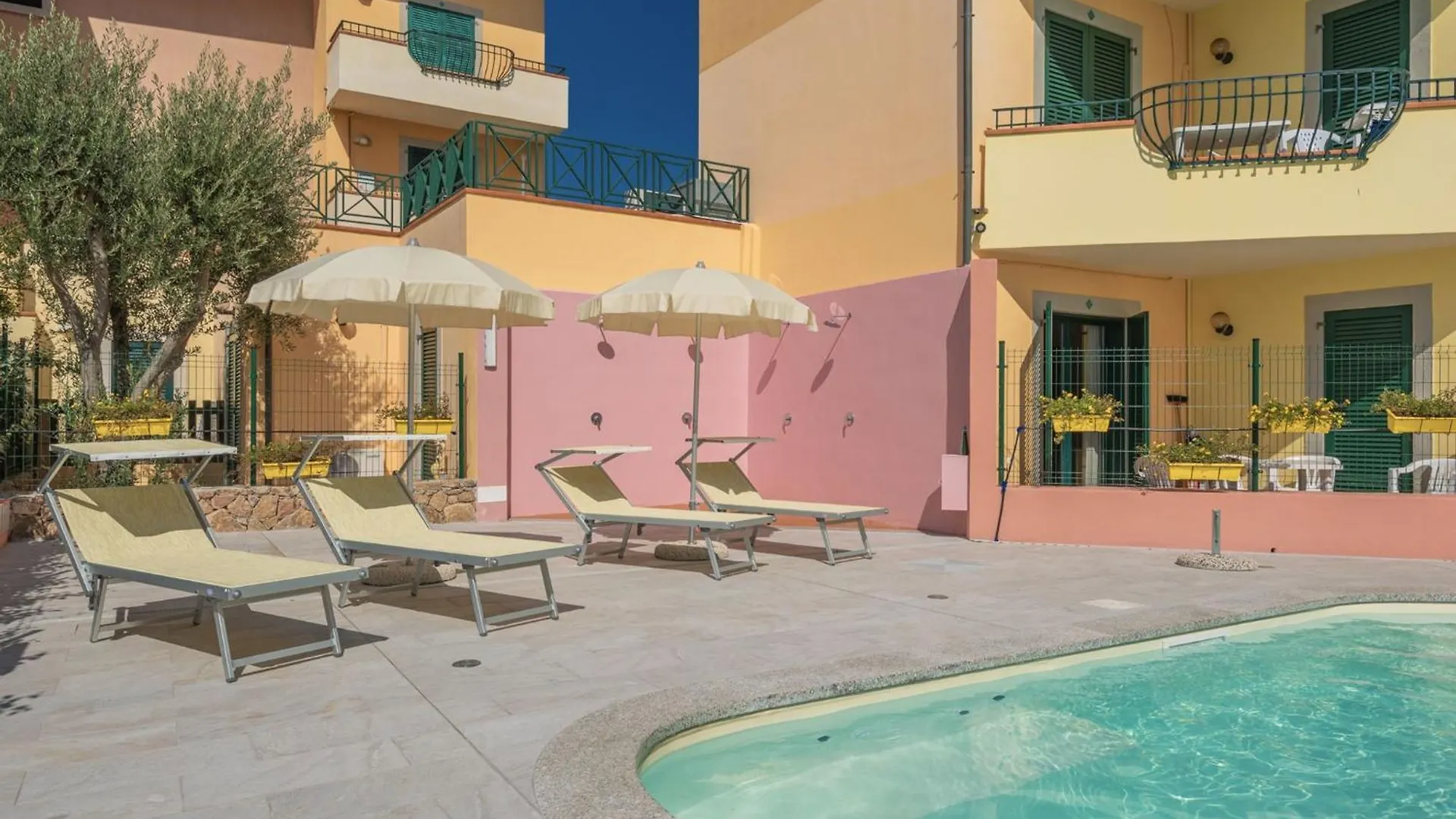Quaint Residence I Mirti Bianchi 1 Bedroom Sleeps 4 Bilo 4 Santa Teresa Gallura 0*,  Italy